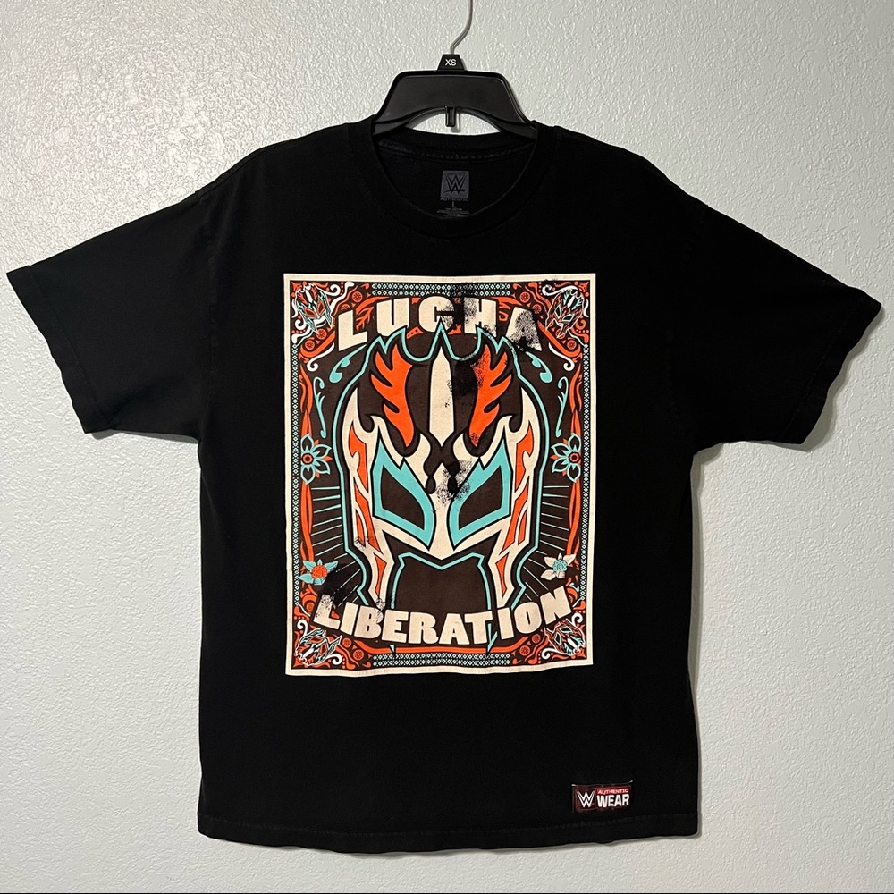Official WWE Lucha Liberation T-shirt. Mens size Large, Black